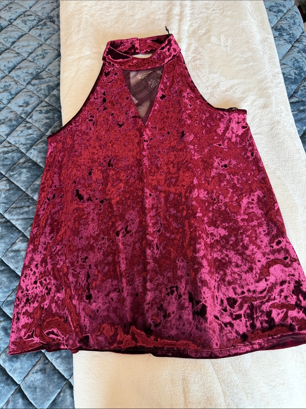 Rock & Republic Crushed Velvet Halter Camisole in deep burgundy - M